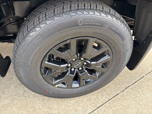 New 2026 Nissan Frontier SV image 8