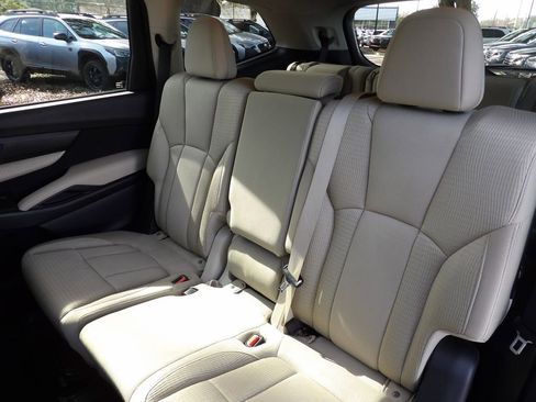 Used 2021 Subaru Ascent Premium w/ Convenience Package image 24