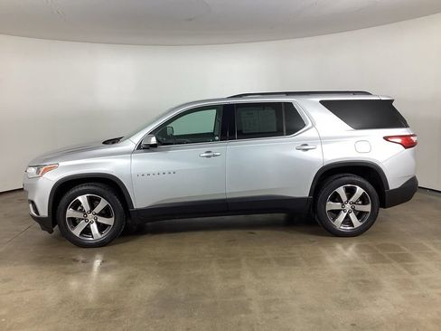 Used 2019 Chevrolet Traverse LT w/ LT Premium Package FWD image 14
