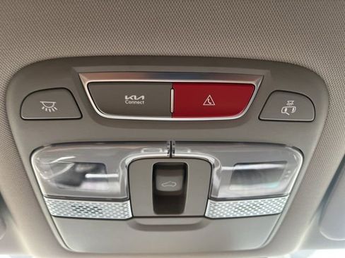 Used 2023 Kia Telluride EX w/ EX Captain's Chair Package image 38