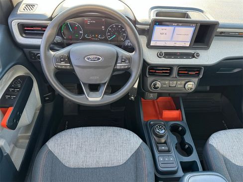 Used 2022 Ford Maverick XLT image 15