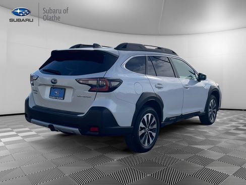Used 2024 Subaru Outback Limited image 10