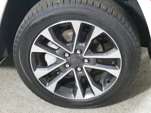 Used 2022 Jeep Grand Cherokee Overland image 15