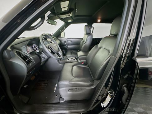 Used 2023 Nissan Armada SL w/ Midnight Edition Package RWD image 13