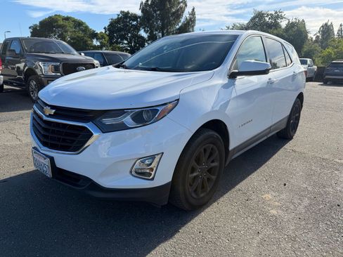 Used 2018 Chevrolet Equinox LT AWD/4WD image 1