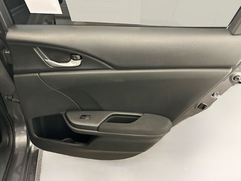 Used 2018 Honda Civic EX image 31