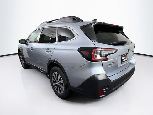 Used 2022 Subaru Outback Premium AWD/4WD image 5