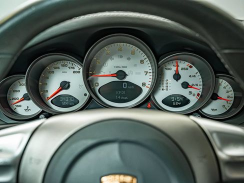 Used 2006 Porsche 911 Carrera S RWD image 38