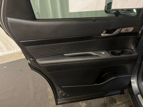 Used 2024 Hyundai Palisade Calligraphy image 25