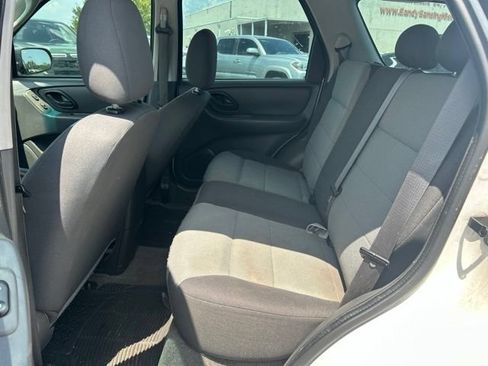 Used 2007 Ford Escape XLS FWD image 18