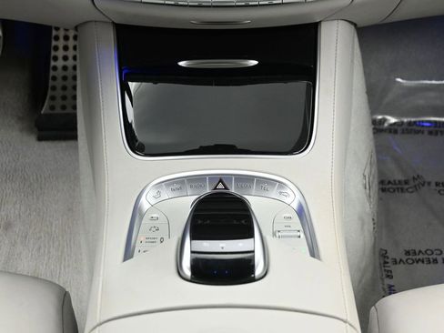 Used 2017 Mercedes-Benz S 63 AMG w/ Carbon Fiber Exterior Package image 26