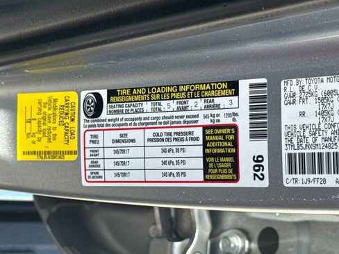 Used 2025 Toyota Tacoma SR5 AWD/4WD image 44