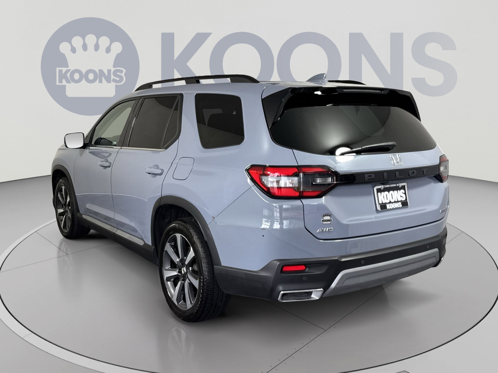 Used 2023 Honda Pilot Touring image 4