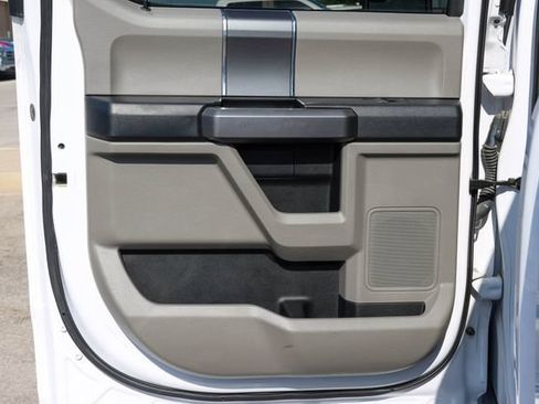 Used 2019 Ford F150 XLT w/ Equipment Group 302A Luxury AWD/4WD image 13
