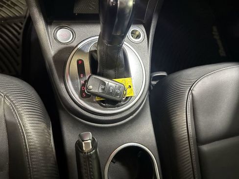 Used 2012 Volkswagen Beetle 2.5 image 28