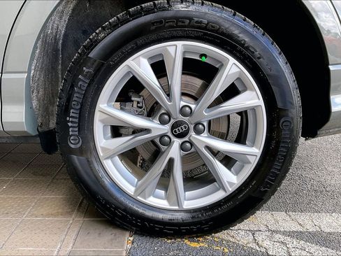 Used 2025 Audi Q3 2.0T Premium image 32