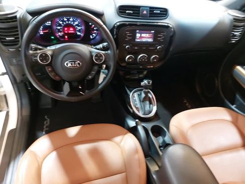 Used 2015 Kia Soul ! w/ Umber Package 1 FWD image 15