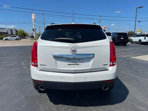 Used 2016 Cadillac SRX Luxury w/ Driver Awareness Package FWD image 4