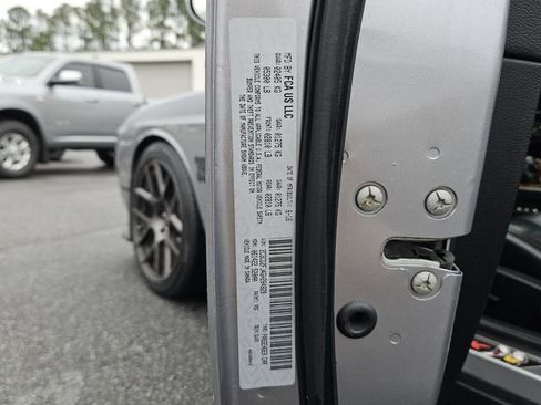 Used 2016 Dodge Challenger R/T Scat Pack RWD image 15
