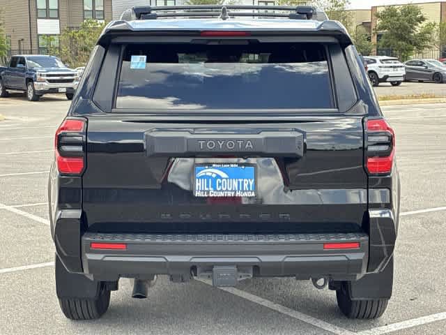 Used 2025 Toyota 4Runner SR5 AWD/4WD image 5