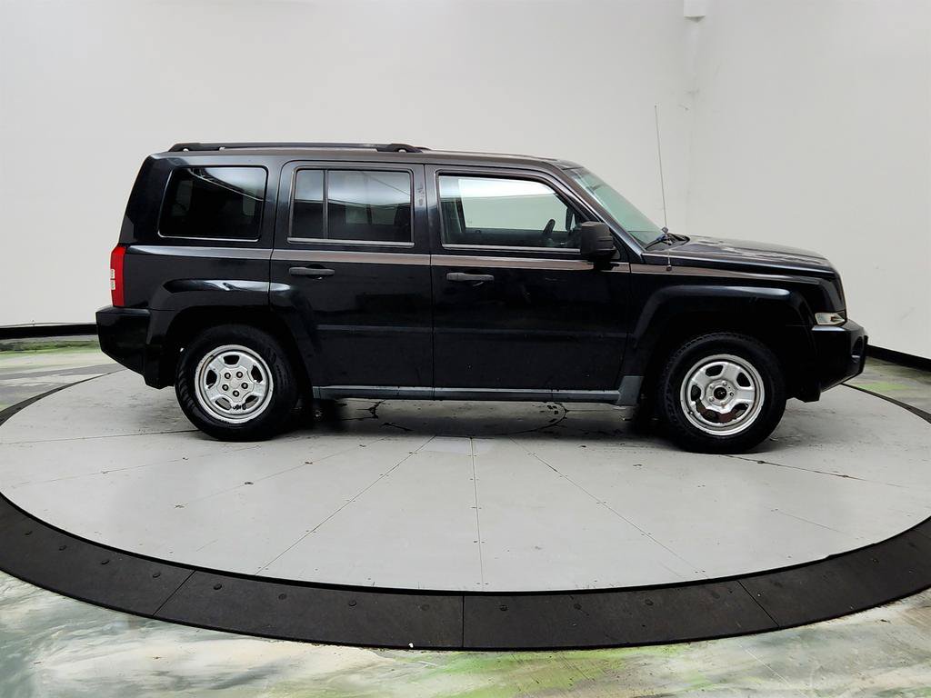 Used 2009 Jeep Patriot Sport FWD image 4