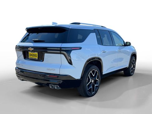 New 2026 Chevrolet Traverse High Country w/ LPO, Floor Liner Package AWD/4WD image 5