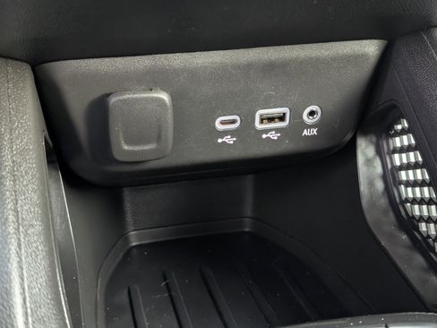 Certified 2023 Chevrolet TrailBlazer RS w/ Convenience Package image 21