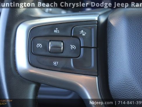 Used 2024 Chevrolet Suburban LT image 16