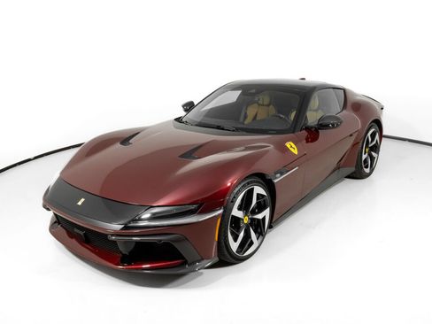 Certified 2025 Ferrari 12Cilindri RWD image 2