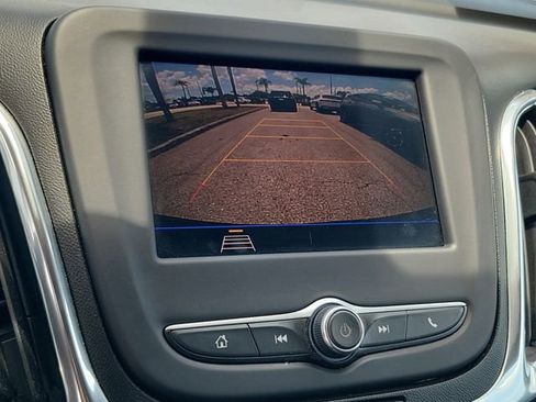 Used 2020 Chevrolet Equinox LT FWD image 28
