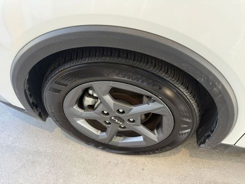 Used 2025 Kia K4 FWD image 29