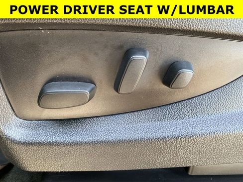 Used 2017 GMC Yukon SLE image 12