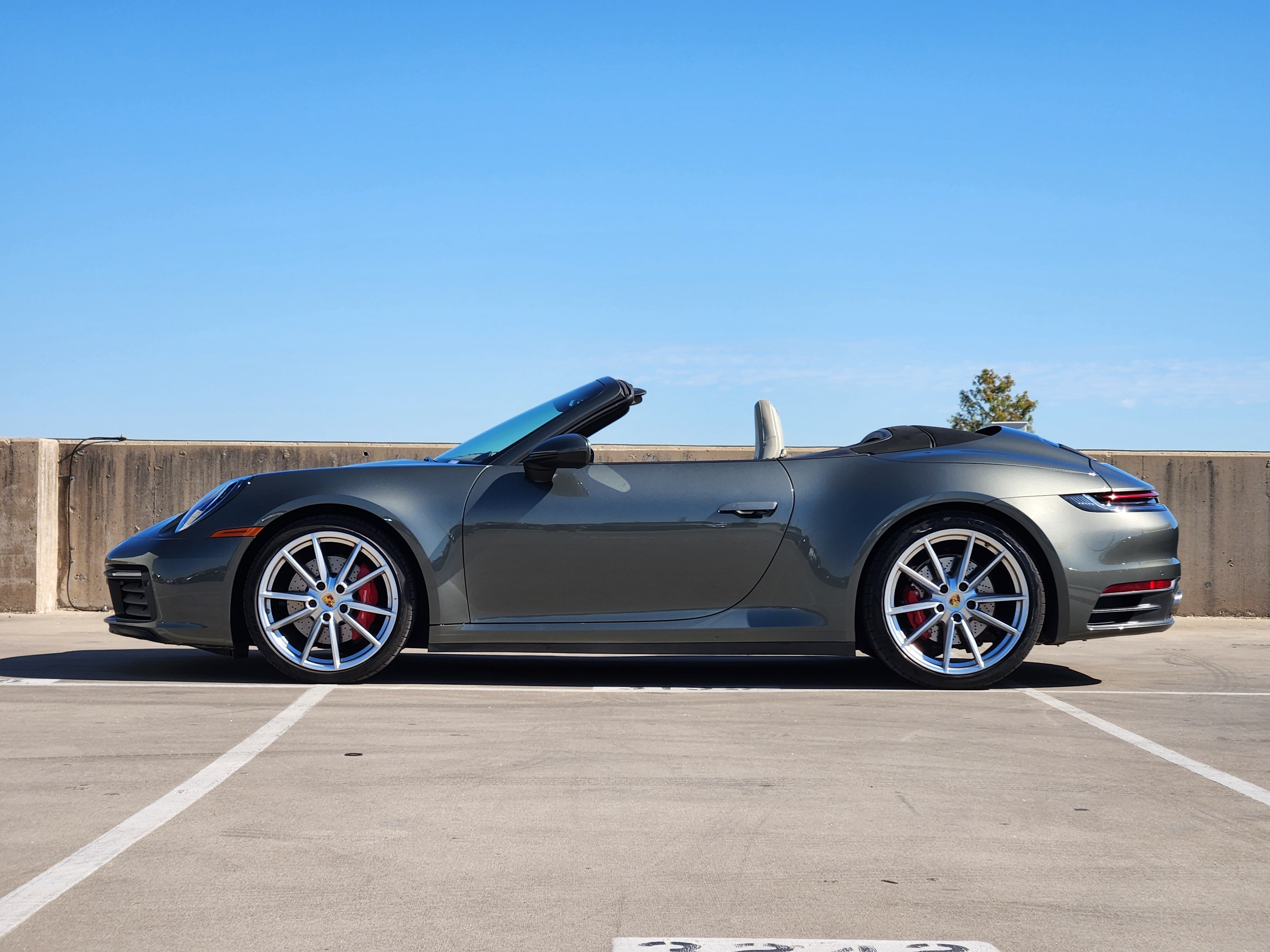 Certified 2020 Porsche 911 Carrera 4S AWD/4WD image 2