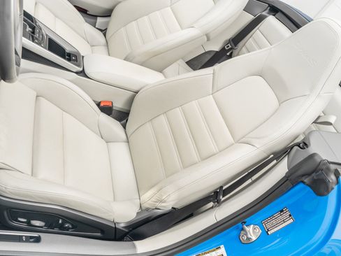 Used 2022 Porsche 911 Turbo S image 24