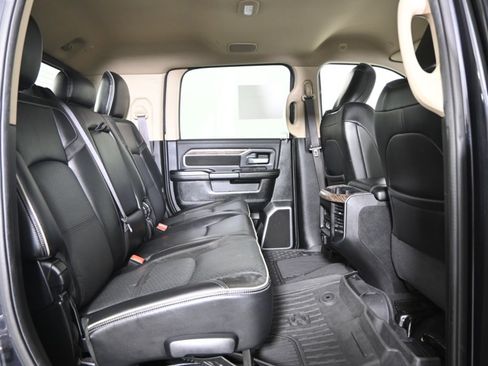 Used 2020 RAM 2500 Laramie image 17