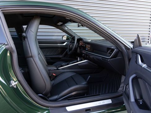 Certified 2026 Porsche 911 Carrera 4S AWD/4WD image 29