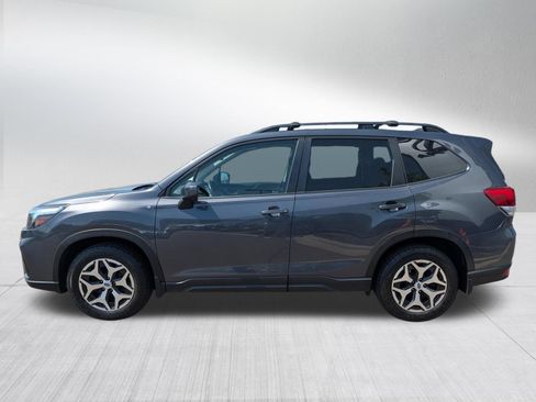 Used 2020 Subaru Forester Premium AWD/4WD image 4