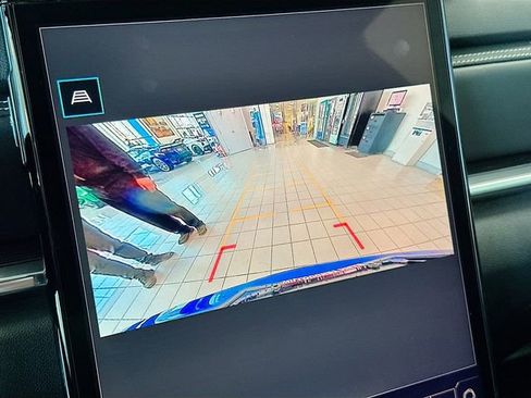 Used 2025 GMC Terrain Elevation w/ Black Edition image 13