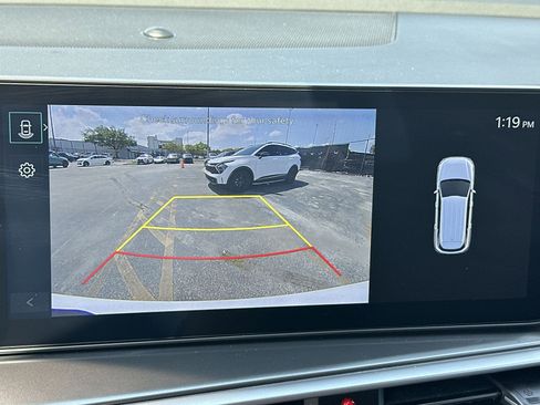 Used 2025 Kia Sorento S image 22