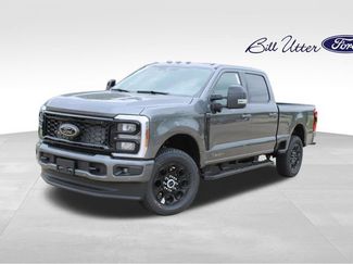 New 2026 Ford F250 Lariat w/ Black Appearance Package AWD/4WD video 1