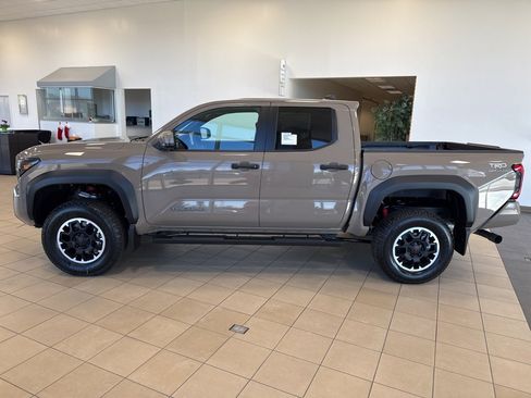 New 2026 Toyota Tacoma TRD Off-Road image 2