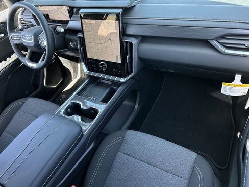 New 2026 GMC Acadia Elevation FWD image 29