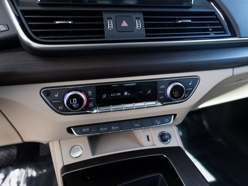 Used 2025 Audi Q5 2.0T Premium Plus image 13