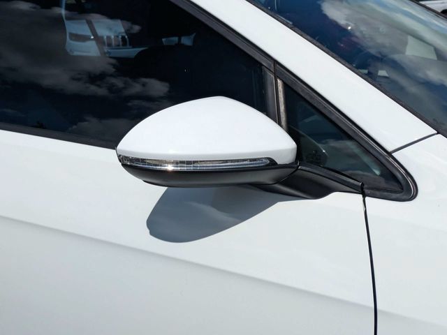 Used 2019 Volkswagen Golf S FWD image 12
