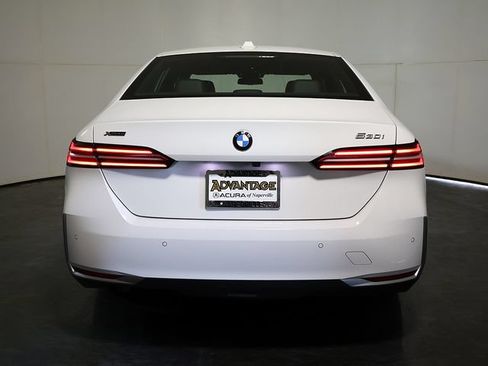Used 2026 BMW 530i xDrive AWD/4WD image 10