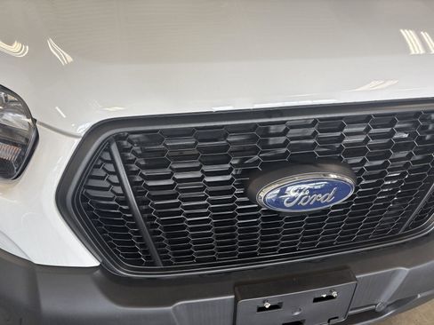 New 2025 Ford Transit 250 148 Medium Roof image 24