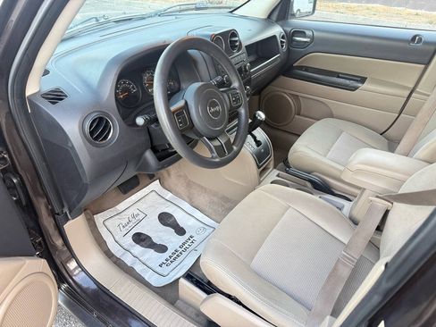 Used 2014 Jeep Patriot Sport w/ Power Value Group AWD/4WD image 8