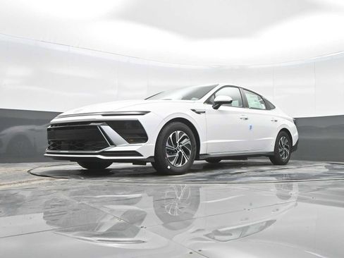 New 2026 Hyundai Sonata Blue image 32