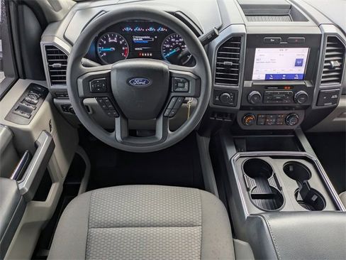 Certified 2022 Ford F250 XLT w/ XLT Premium Package image 16