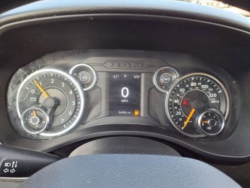 Used 2022 RAM 1500 Tradesman w/ SXT Appearance Group image 32